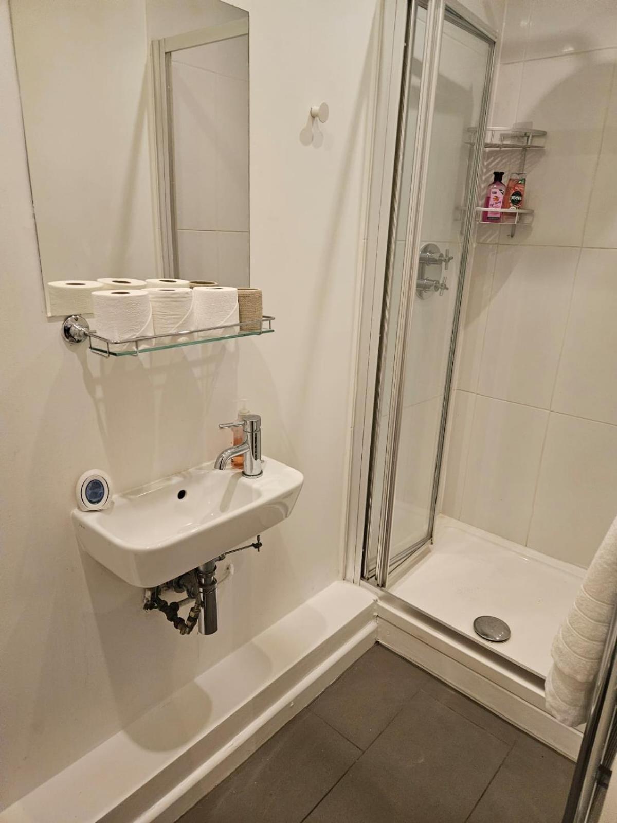 Classic Studio For 4 In Piccadilly Soho Central London Vr3 ภายนอก รูปภาพ